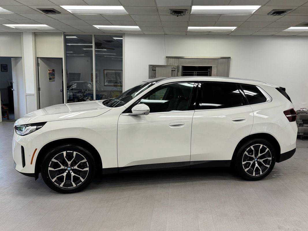 Used 2026 BMW X3 xDrive30 image 2