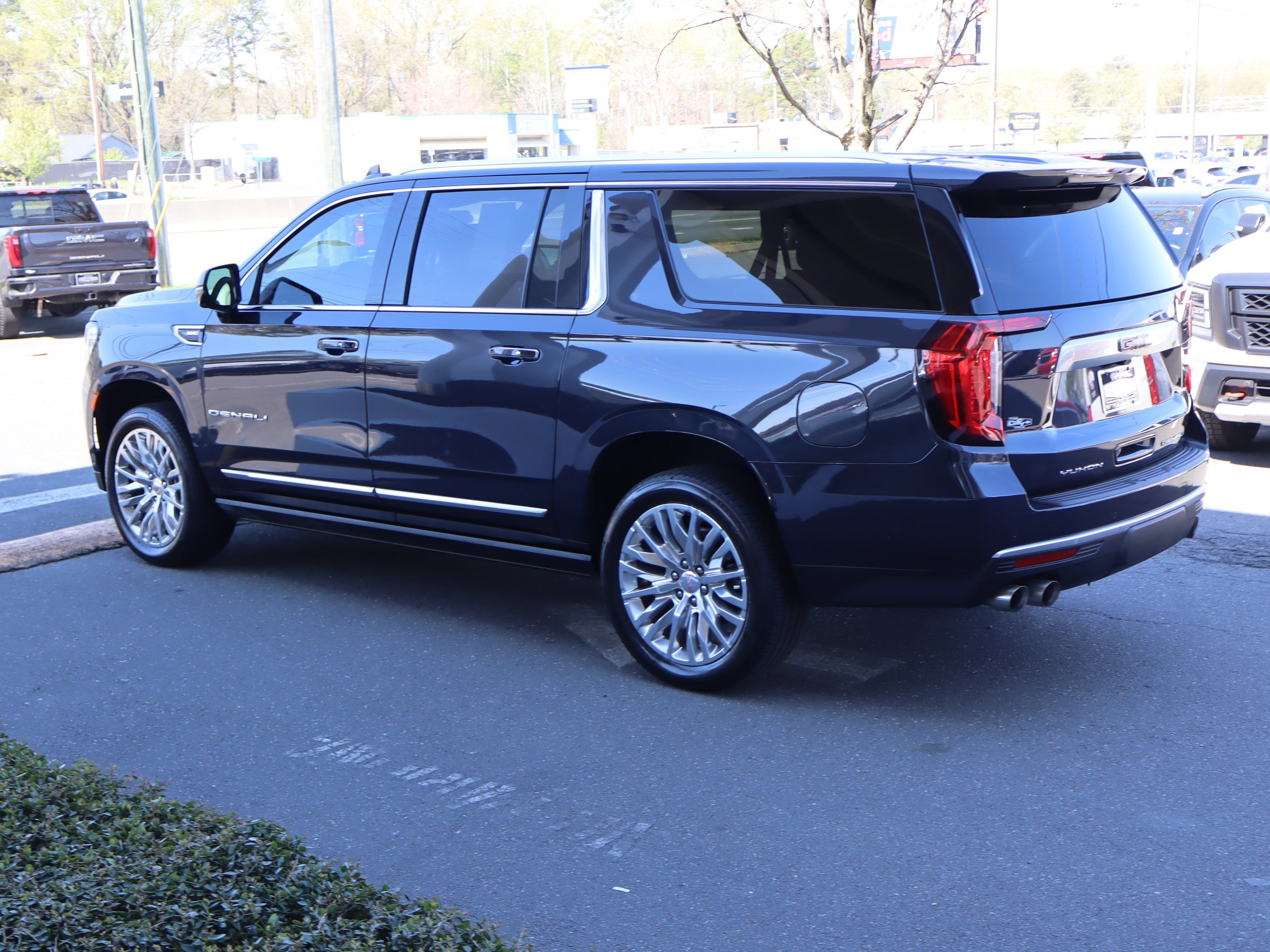 Certified 2024 GMC Yukon XL Denali w/ Advanced Technology Package image 8