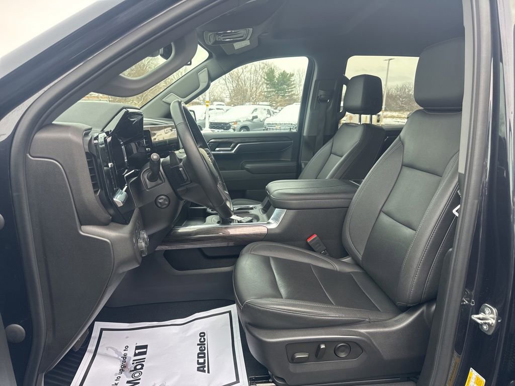 Used 2023 Chevrolet Silverado 1500 LTZ image 20