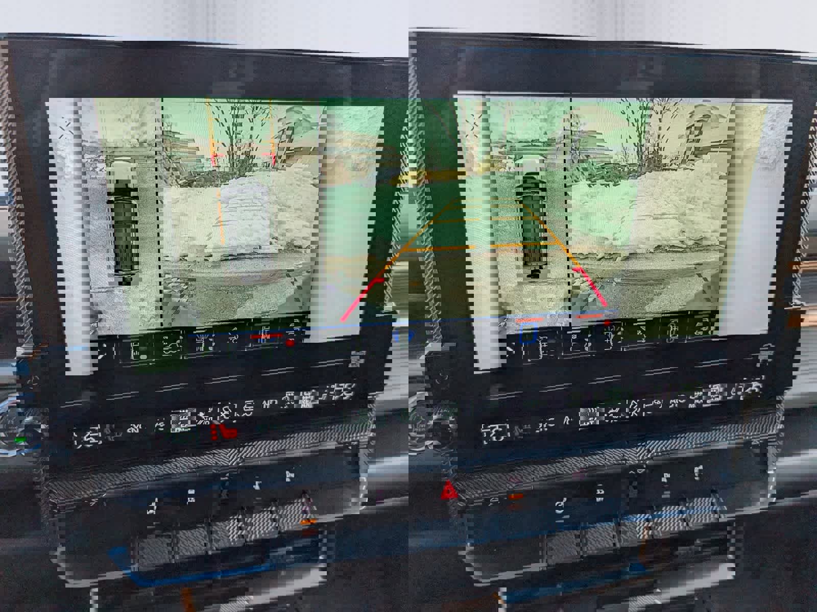 Certified 2025 GMC Hummer EV 2X w/ LPO, Sport Package image 28