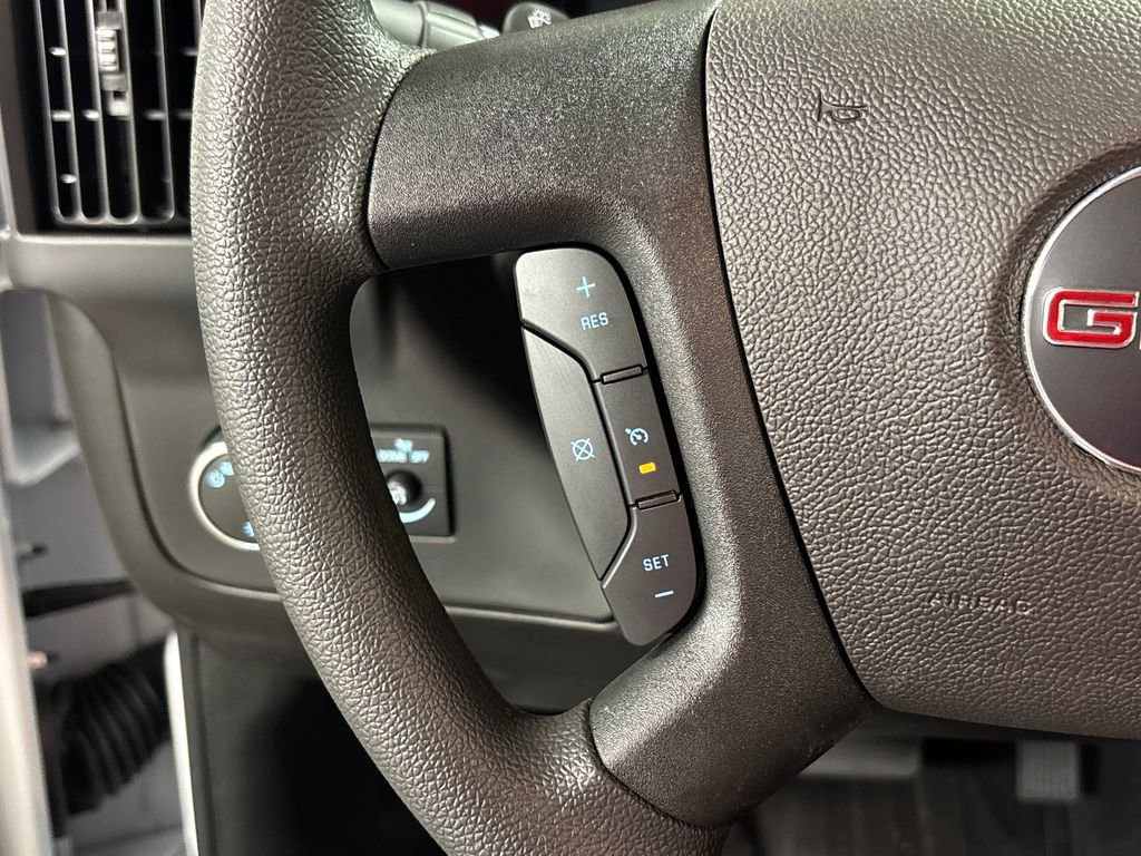 New 2026 GMC Savana 2500 RWD image 30