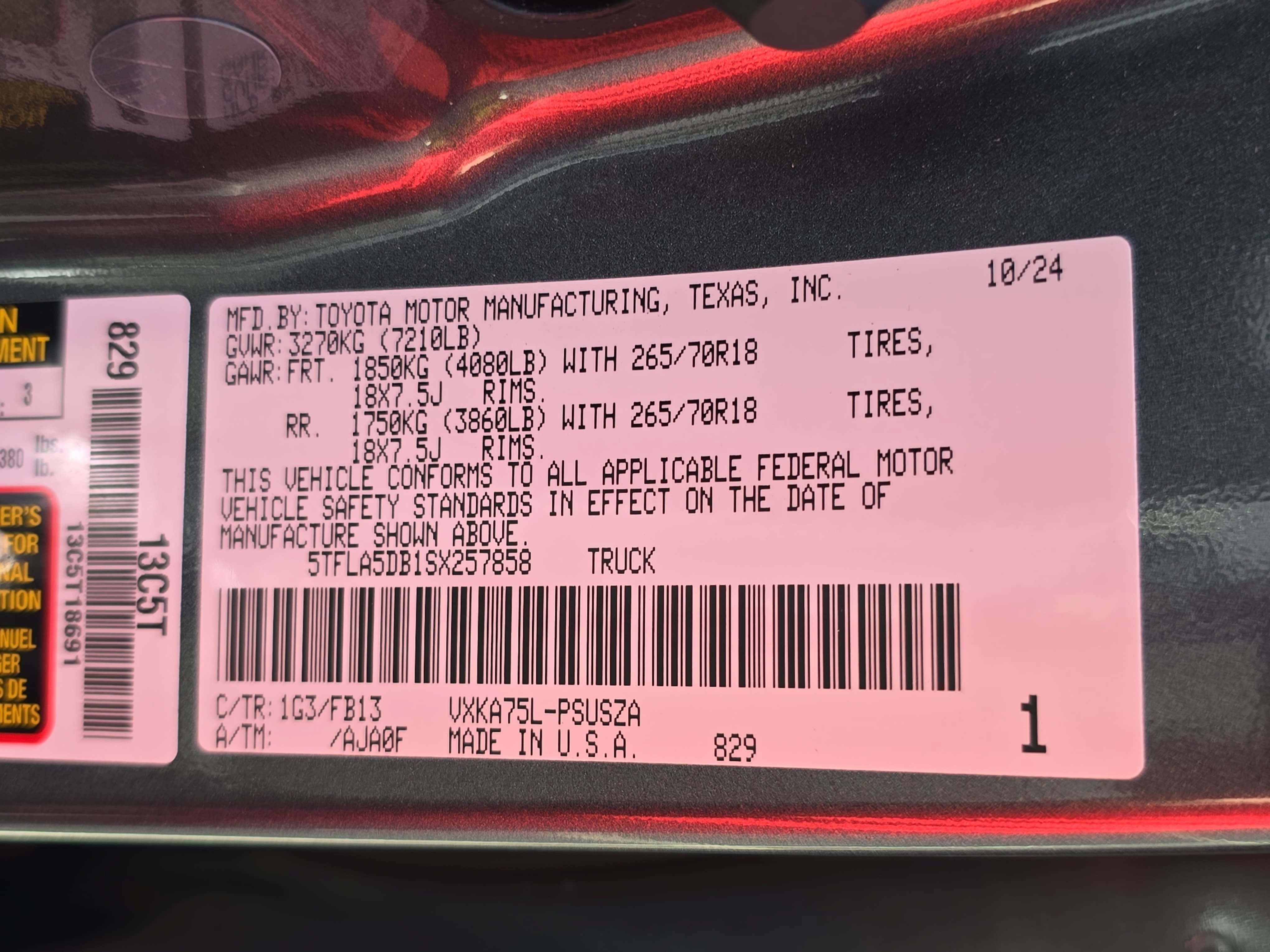 Used 2025 Toyota Tundra SR5 w/ SR5 Convenience Package AWD/4WD image 33
