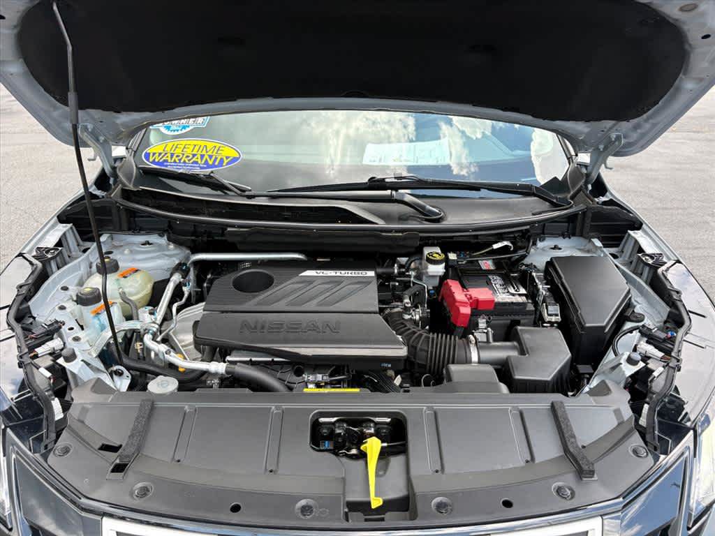 Used 2025 Nissan Rogue SV AWD/4WD image 31