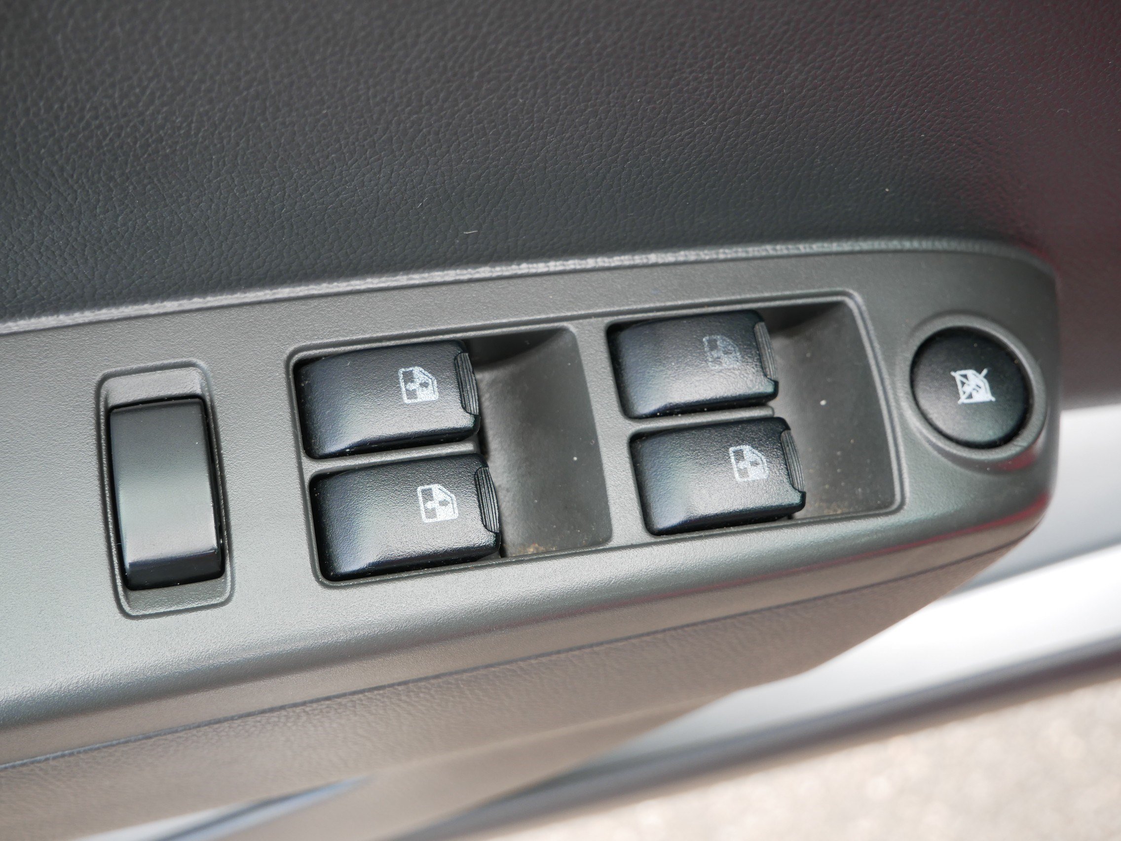 Used 2013 Chevrolet Spark LS FWD image 19