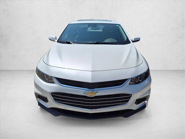 Used 2018 Chevrolet Malibu Premier w/ Premier Sun and Wheel Package FWD image 2
