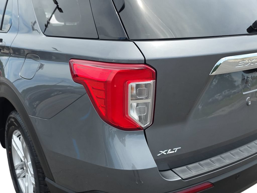 Used 2023 Ford Explorer XLT RWD image 33
