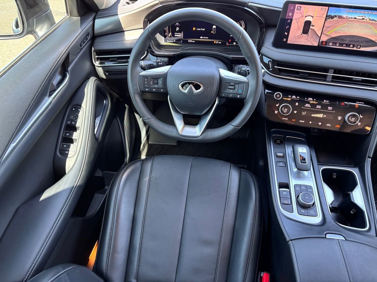 Certified 2026 INFINITI QX60 Luxe w/ Family Package FWD image 13