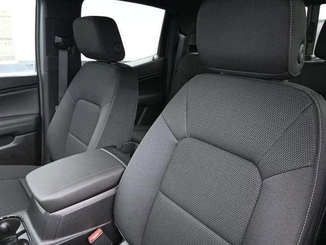 New 2026 Chevrolet Colorado LT image 18