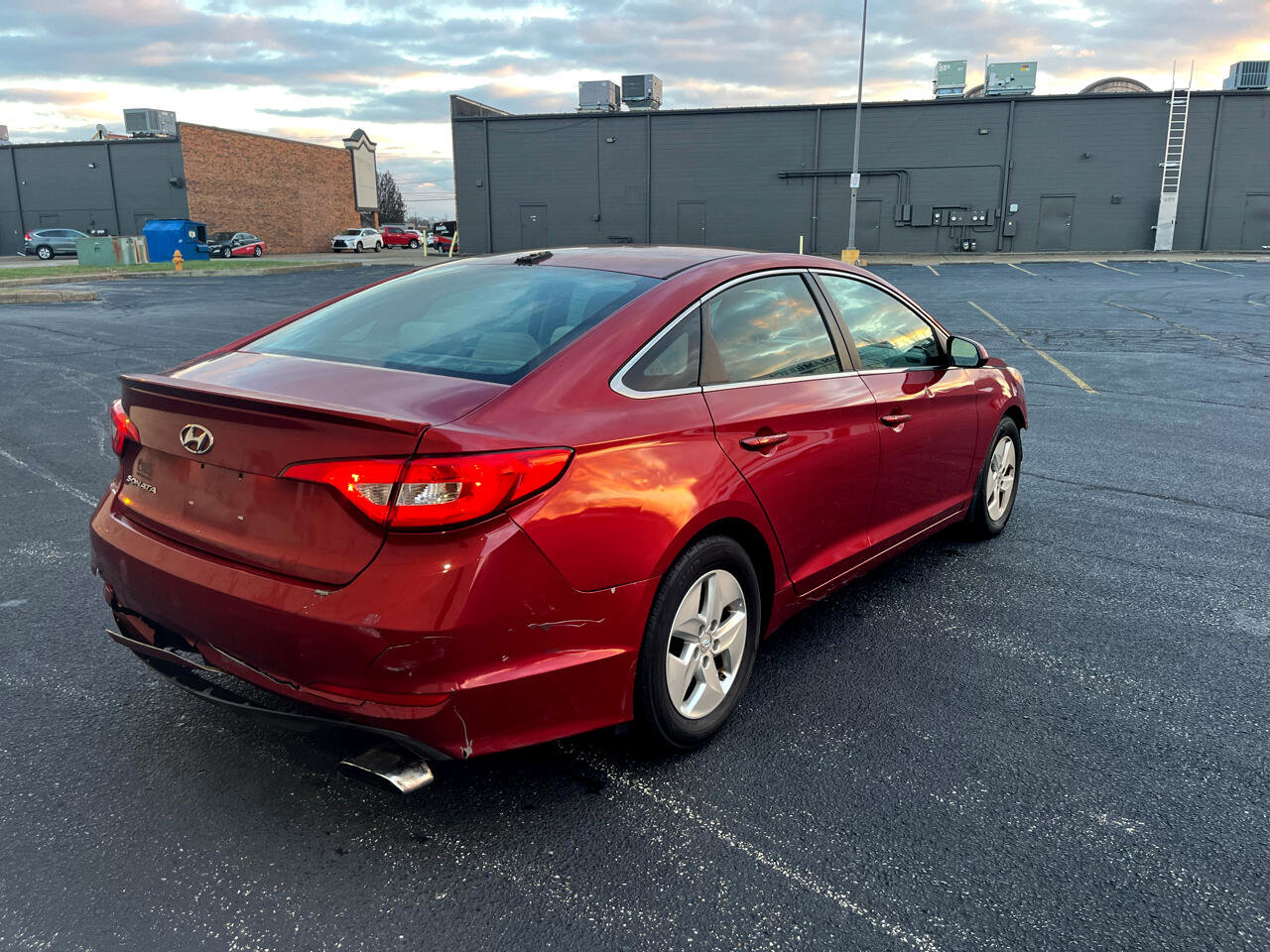 Used 2016 Hyundai Sonata SE image 5