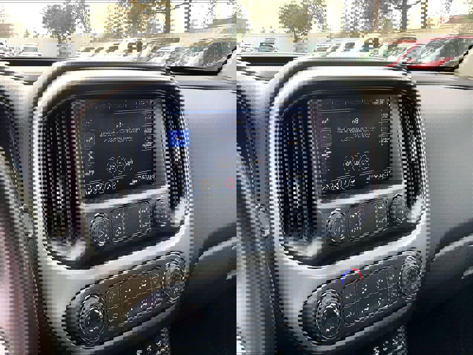 Used 2021 Chevrolet Colorado ZR2 image 23