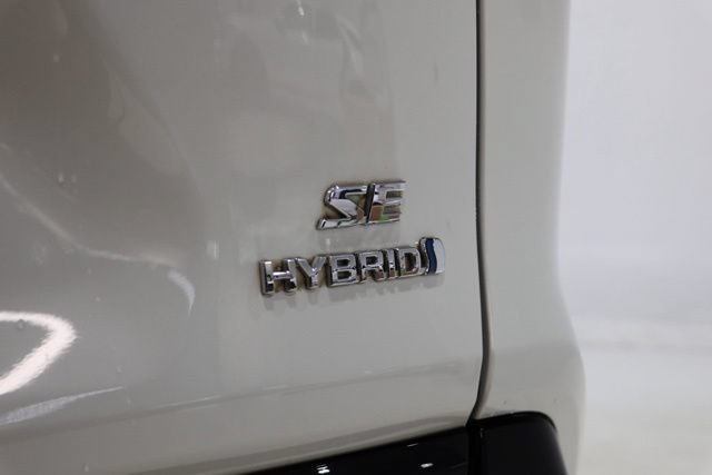 Used 2022 Toyota RAV4 SE w/ Convenience Package AWD/4WD image 13