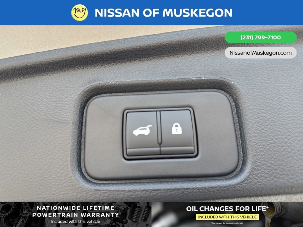 New 2025 Nissan Pathfinder SV image 29