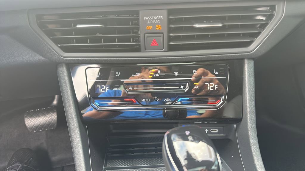 New 2026 Volkswagen Jetta SEL image 28