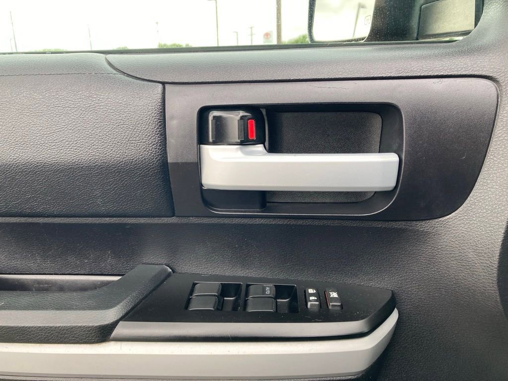 Used 2020 Toyota Tundra SR5 w/ SR5 Upgrade Package image 14