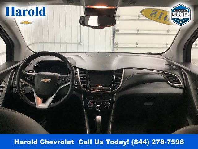 Used 2018 Chevrolet Trax LT w/ LT Convenience Package image 13