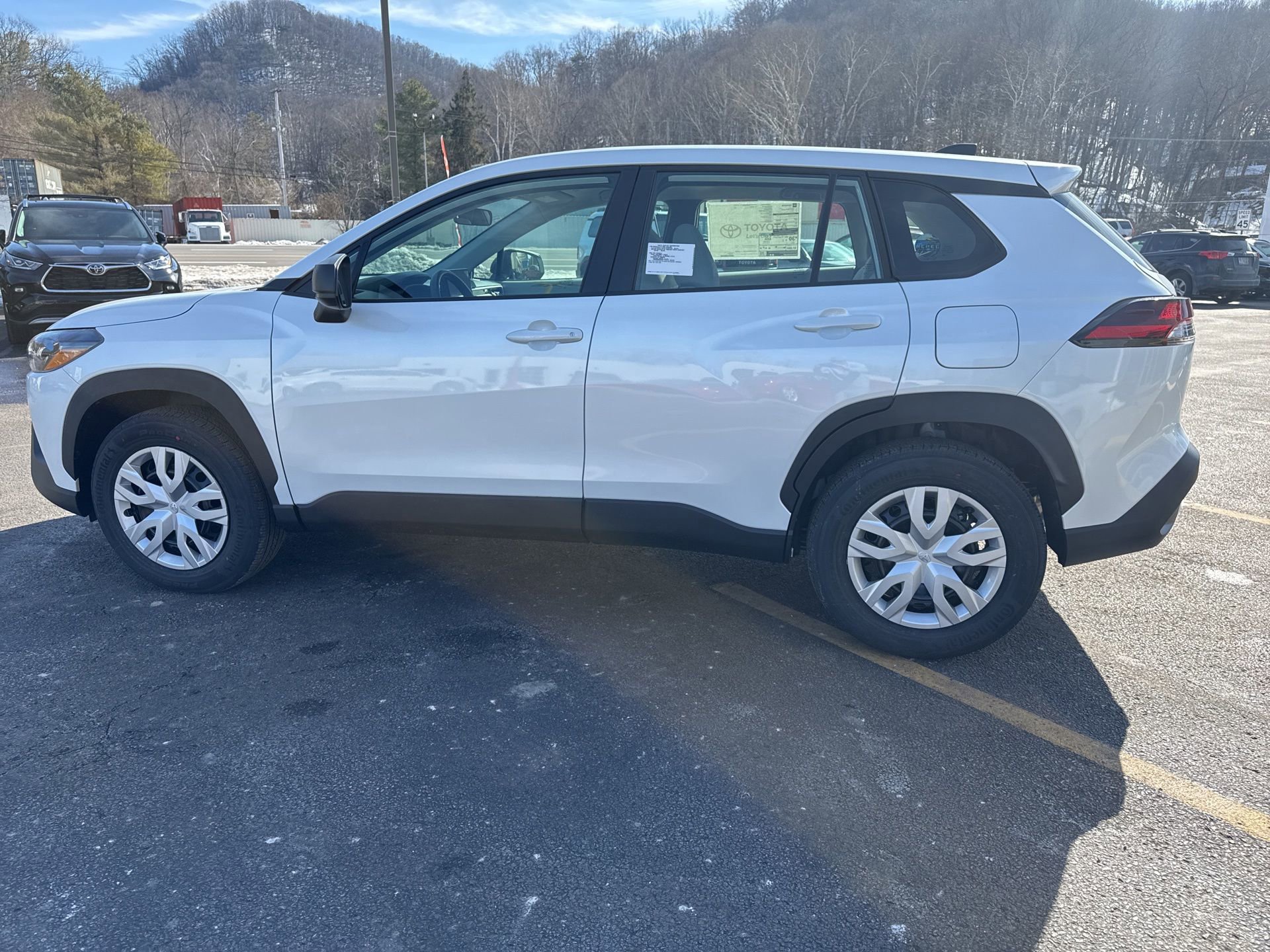 New 2026 Toyota Corolla Cross L image 7