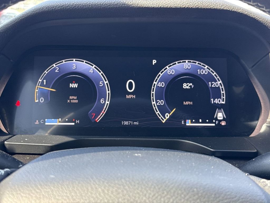 Used 2023 Jeep Grand Cherokee Altitude AWD/4WD image 25