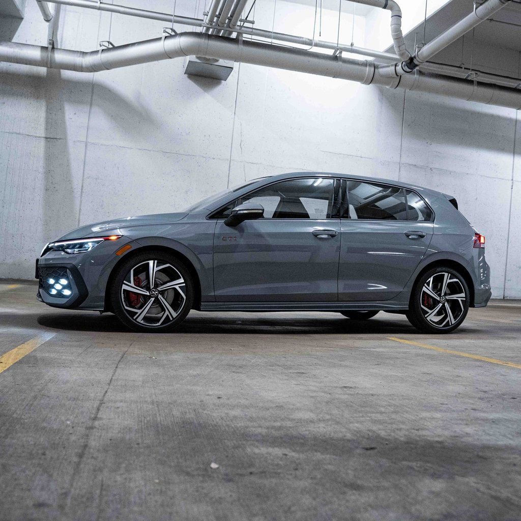 New 2026 Volkswagen GTI SE FWD image 3