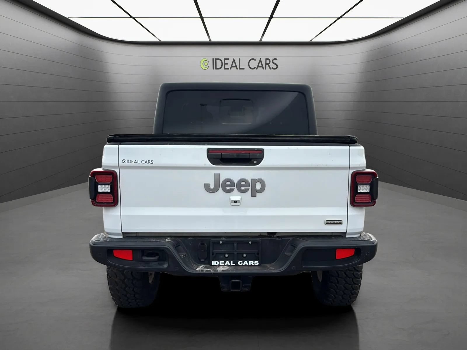 Used 2020 Jeep Gladiator Overland w/ LED Lighting Group AWD/4WD image 6