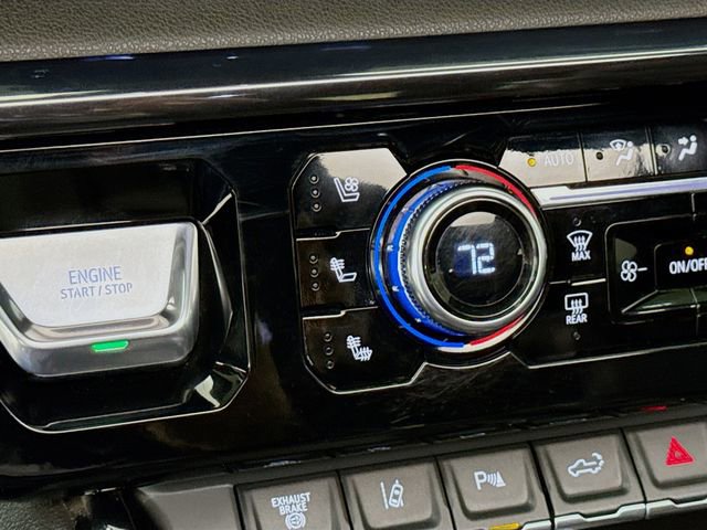 Used 2024 GMC Sierra 3500 AT4 w/ AT4 Premium Plus Package image 21