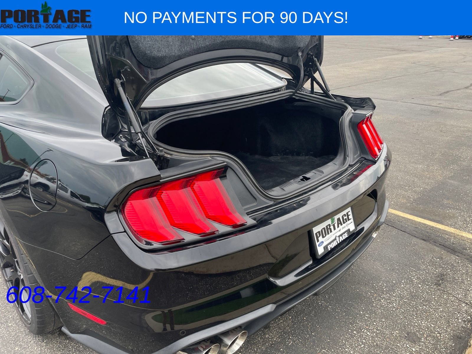 Used 2020 Ford Mustang GT Premium w/ Carbon Sport Interior Package RWD image 13