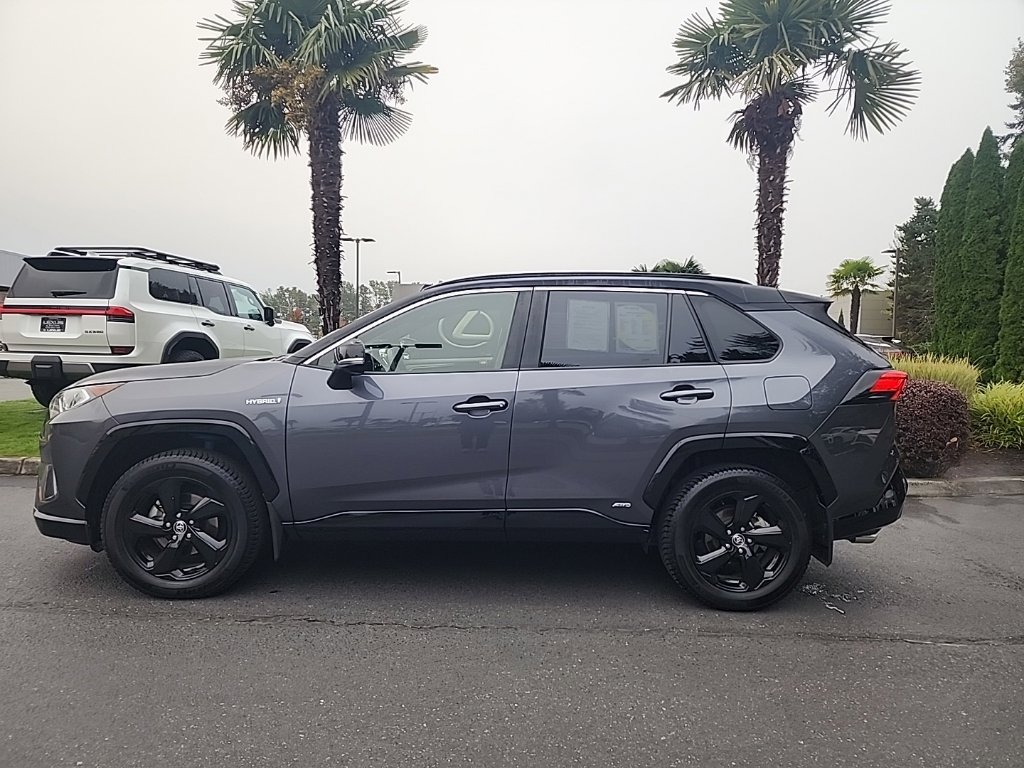 Used 2020 Toyota RAV4 XSE AWD/4WD image 2