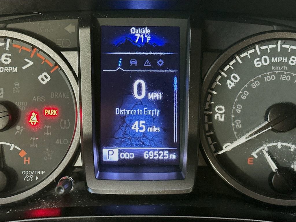 Used 2020 Toyota Tacoma TRD Off-Road AWD/4WD image 15