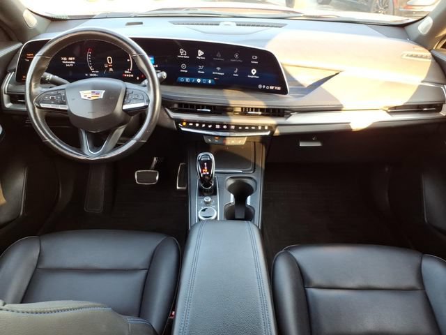 Used 2025 Cadillac XT4 Sport w/ Cold Weather Package FWD image 18