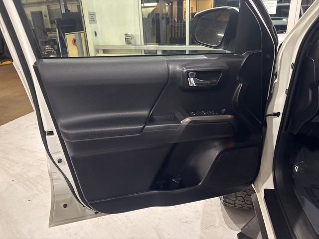 Used 2020 Toyota Tacoma TRD Sport w/ TRD Premium Sport Package image 14