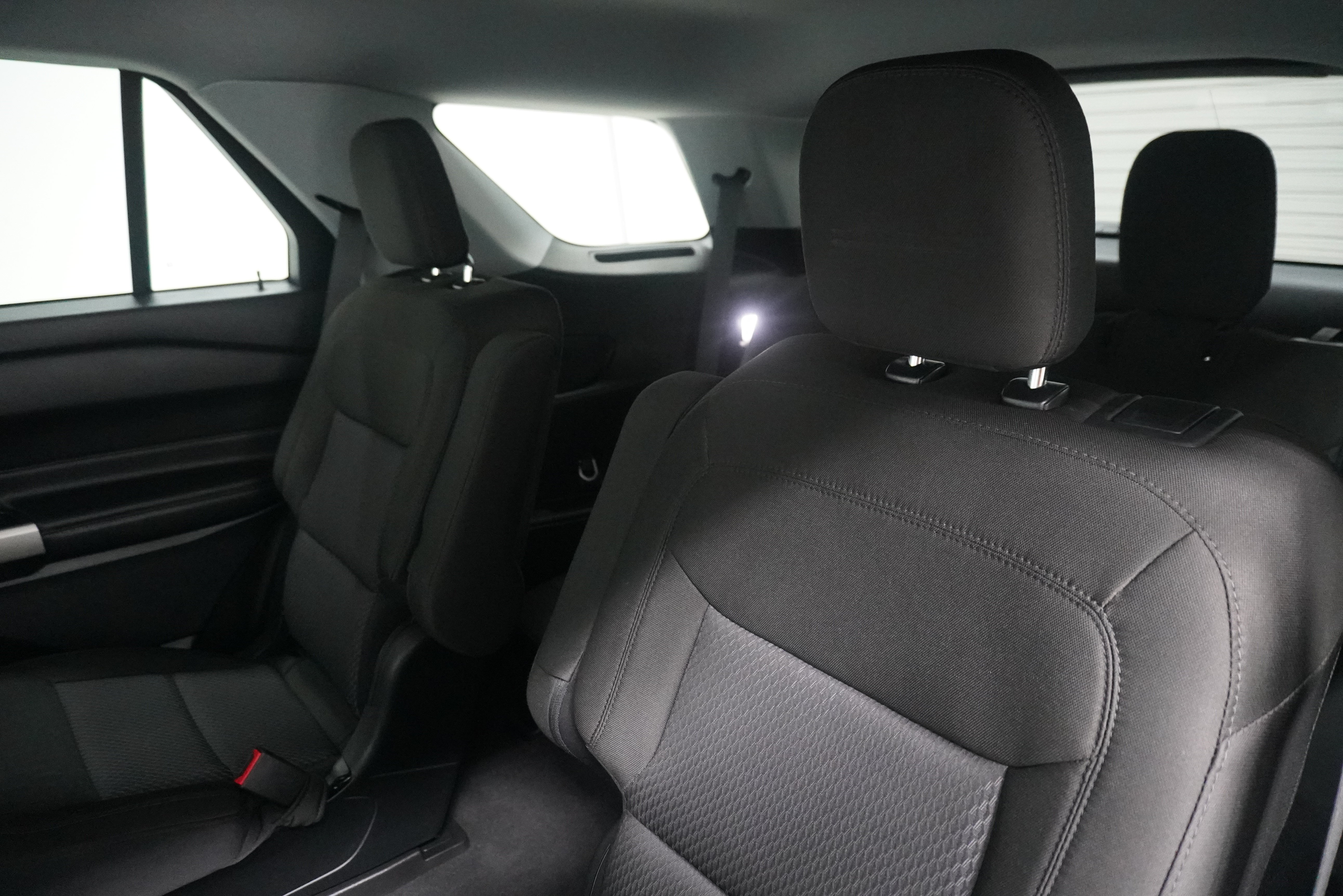 Used 2023 Ford Explorer XLT AWD/4WD image 13