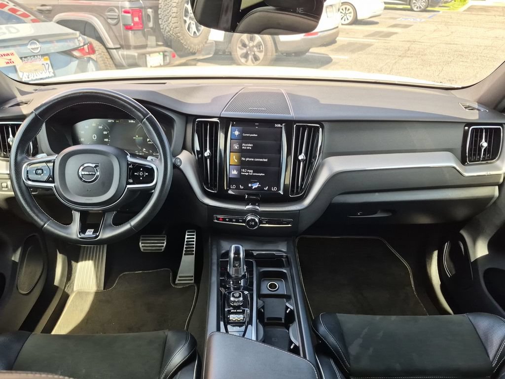Used 2019 Volvo XC60 T8 R-Design w/ Advanced Package AWD/4WD image 27
