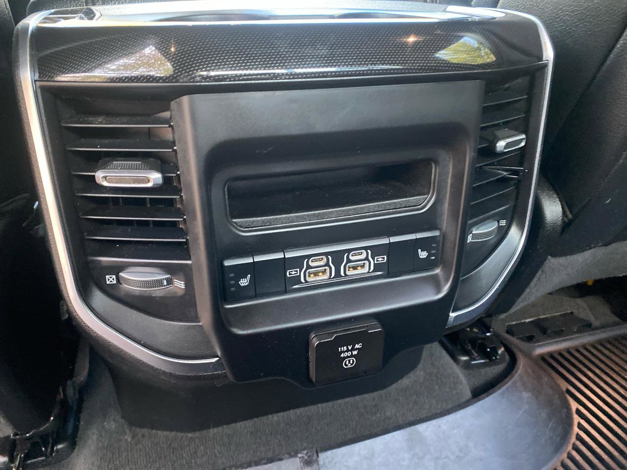 Used 2021 RAM 1500 Laramie w/ Sport Appearance Package AWD/4WD image 32