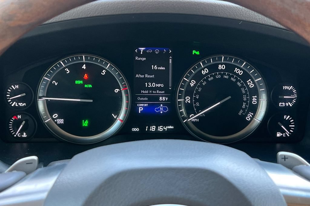Used 2017 Lexus LX 570 4WD w/ Luxury Package image 29