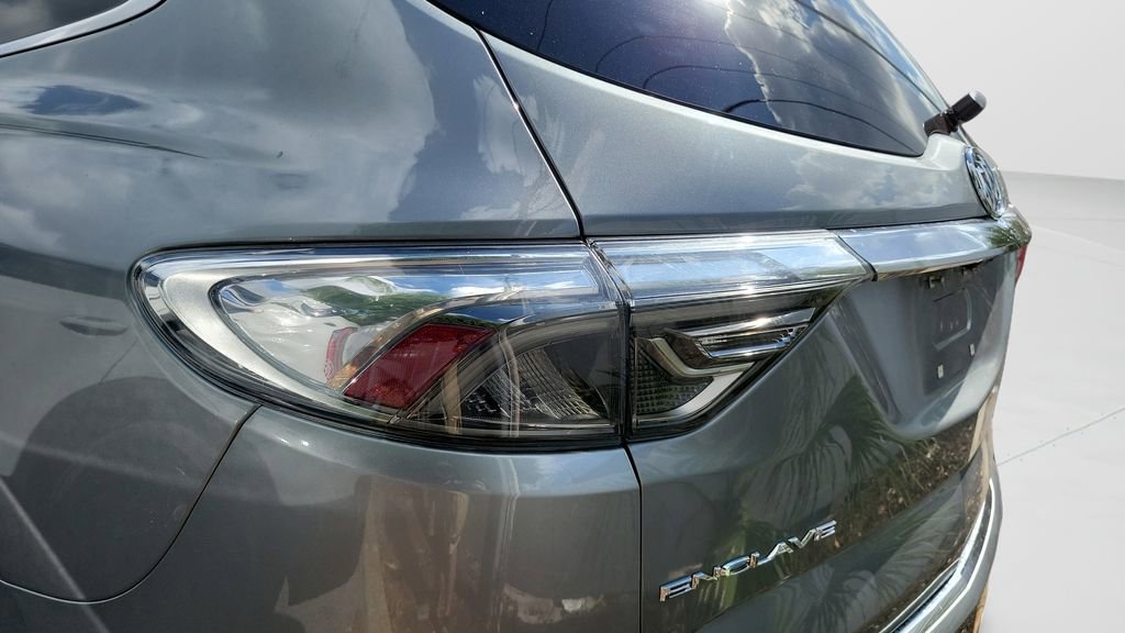 Used 2023 Buick Enclave Avenir w/ Avenir Technology Package FWD image 12