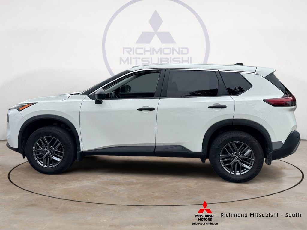 Used 2022 Nissan Rogue S image 6