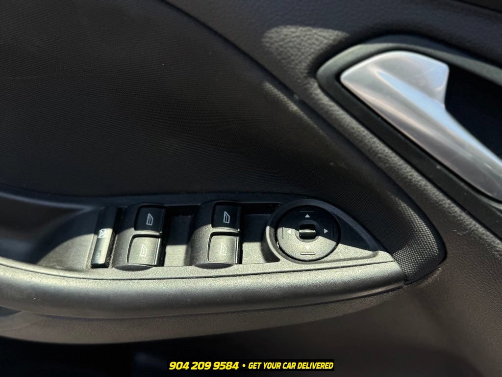 Used 2016 Ford Focus SE FWD image 10