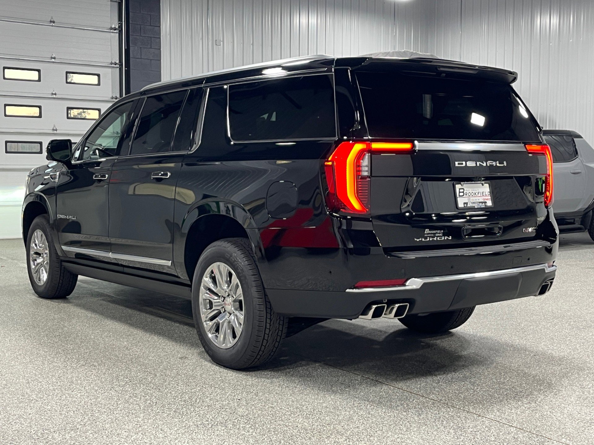 New 2026 GMC Yukon XL Denali w/ Sun & Power Step Package image 3