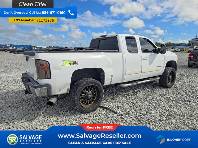 Used 2007 Chevrolet Silverado 2500 LTZ w/ Safety Package AWD/4WD image 4