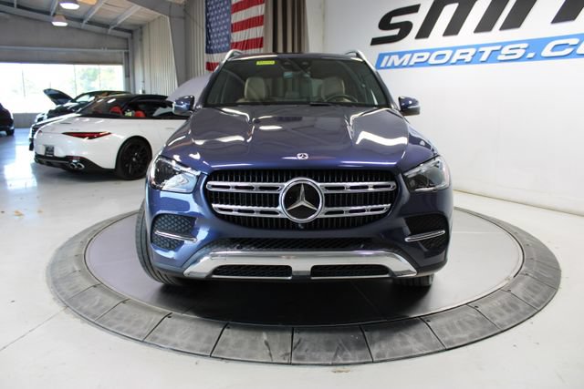 Used 2025 Mercedes-Benz GLE 450e 4MATIC image 2