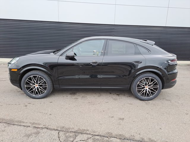 Used 2026 Porsche Cayenne Coupe AWD/4WD image 2