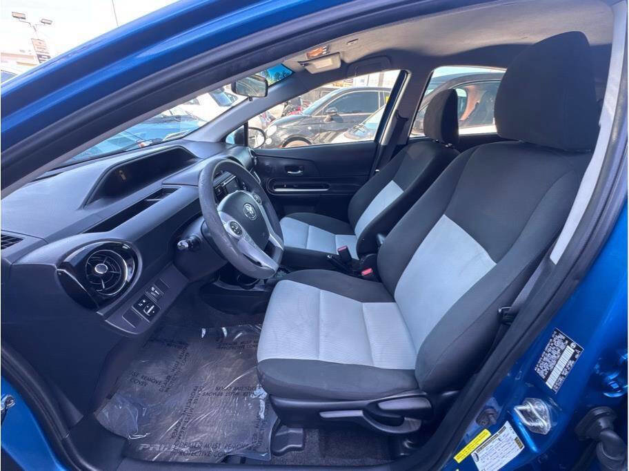 Used 2015 Toyota Prius C Three image 8