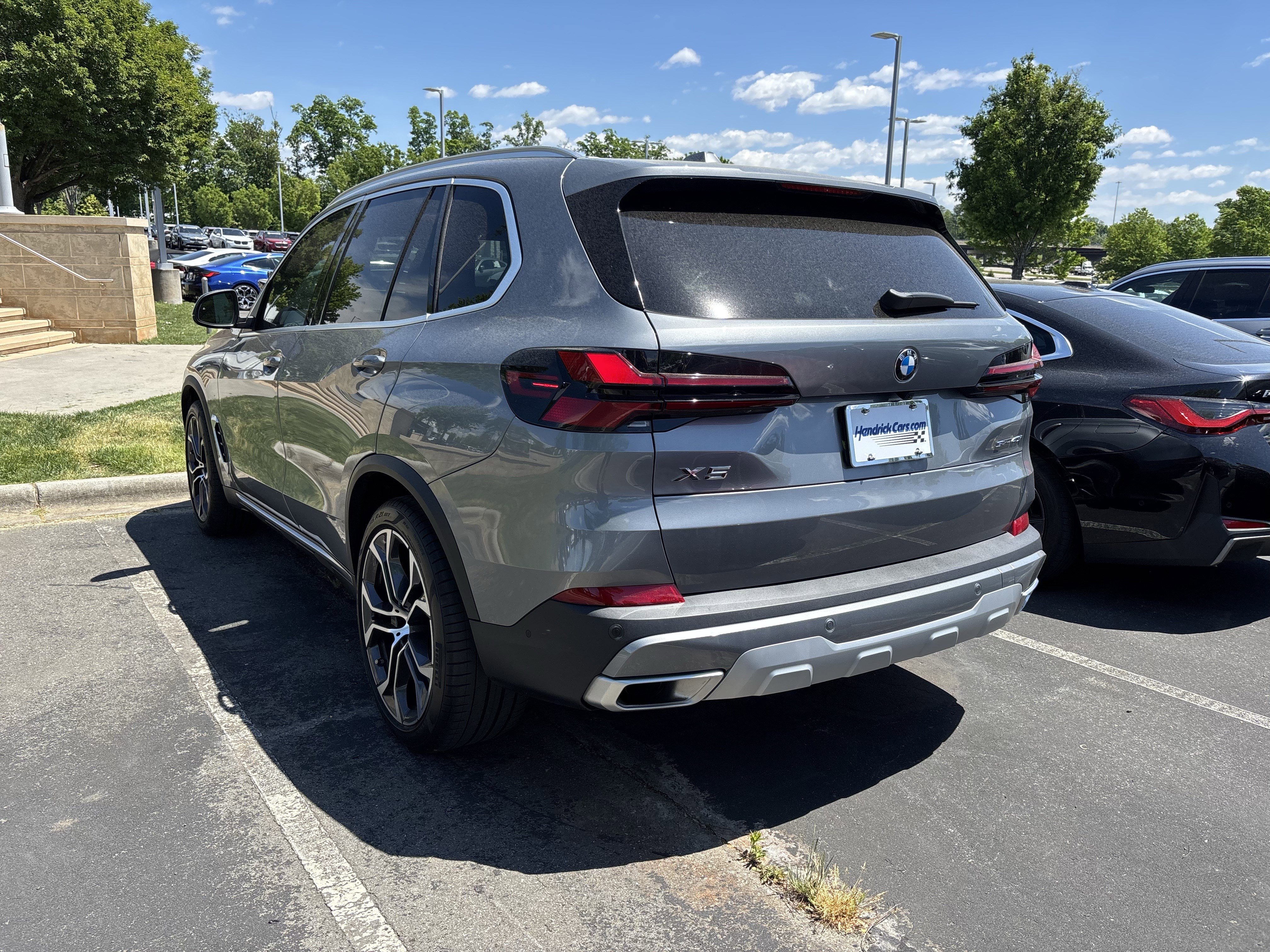 Certified 2024 BMW X5 sDrive40i w/ Premium Package image 19