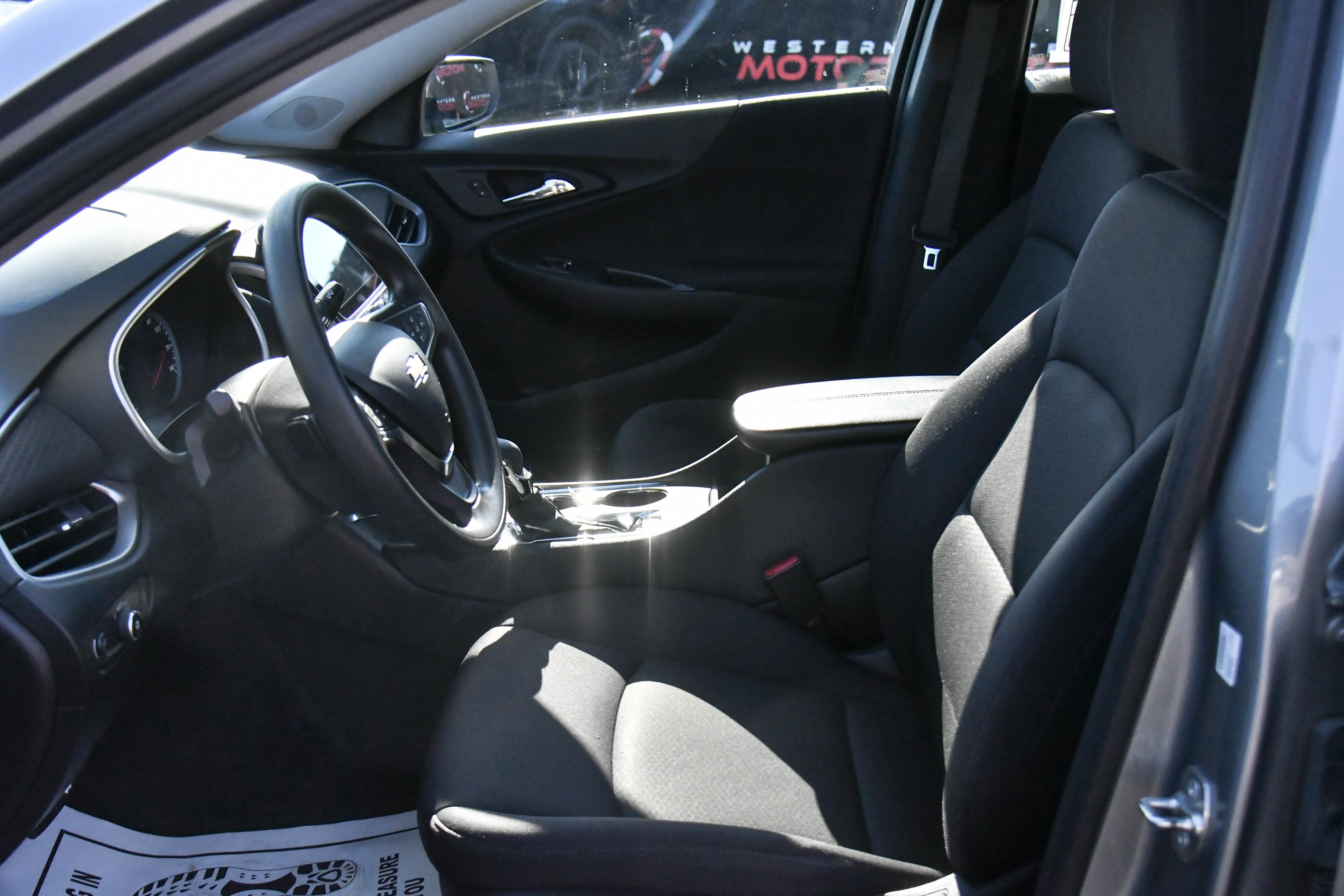 Used 2024 Chevrolet Malibu LT image 17