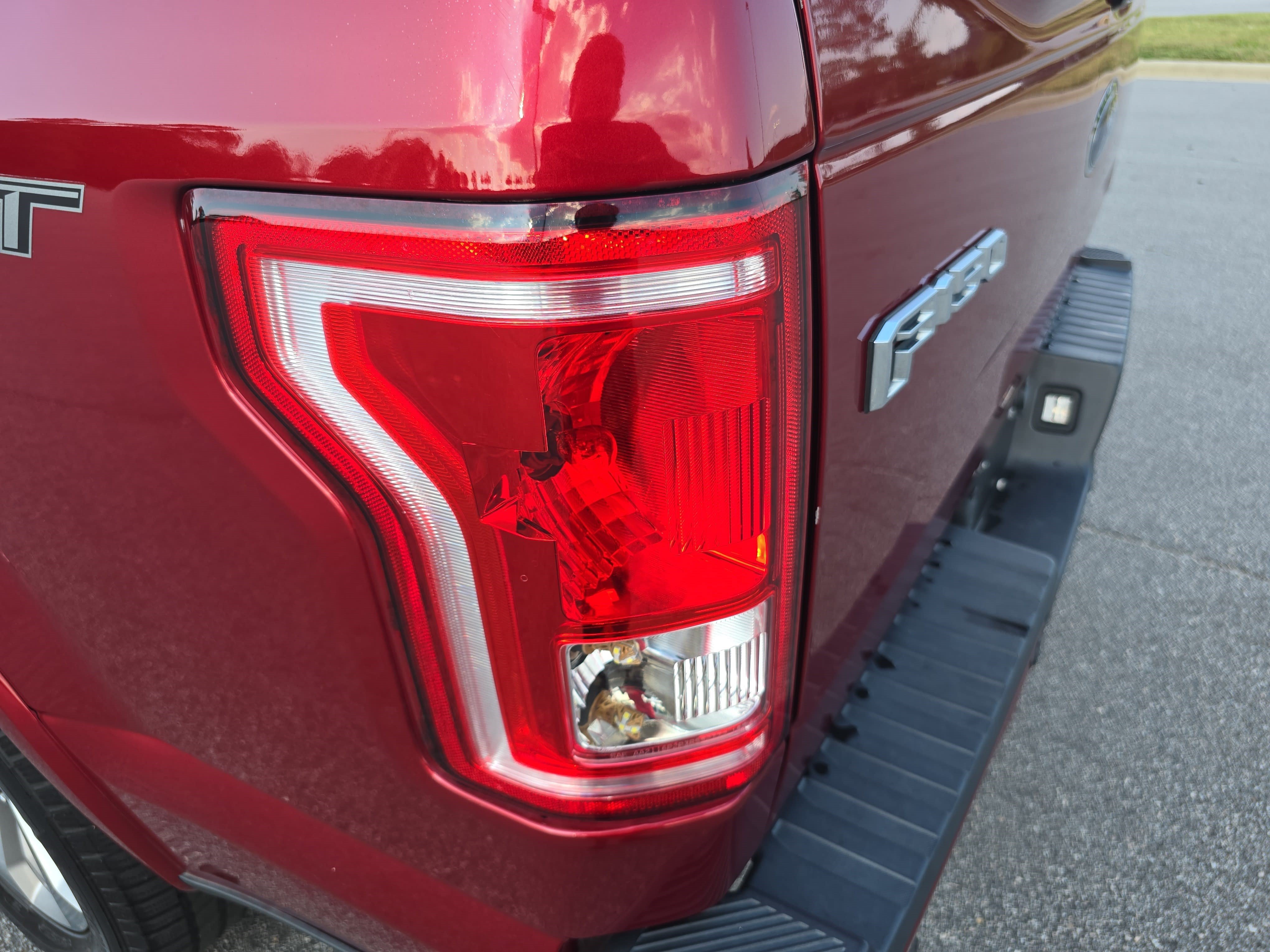 Used 2015 Ford F150 XLT w/ Equipment Group 302A Luxury RWD image 34