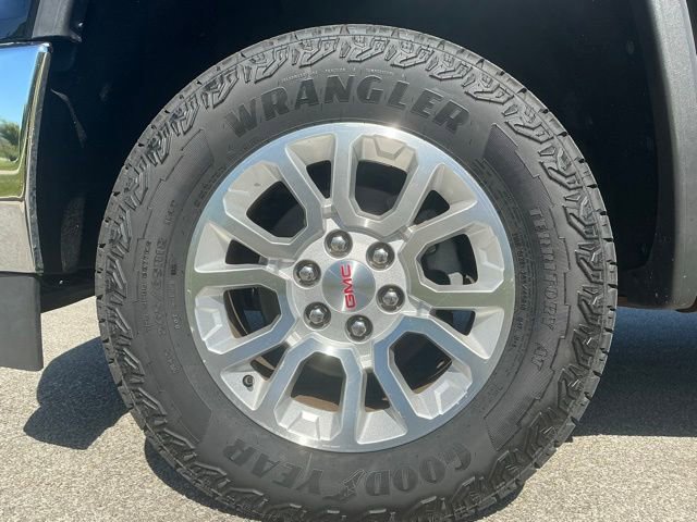 Used 2017 GMC Sierra 1500 SLE w/ SLE Value Package AWD/4WD image 13