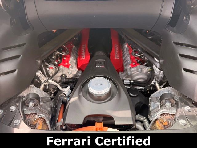 Used 2022 Ferrari SF90 Spider image 34