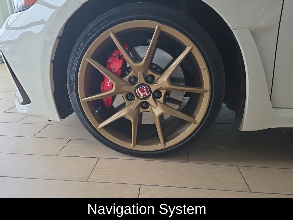 Used 2024 Honda Civic Type R image 8