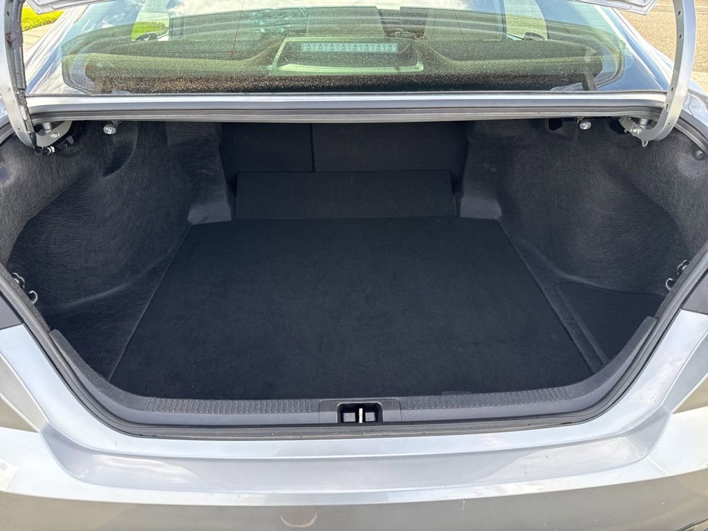 Used 2025 Toyota Camry LE image 6