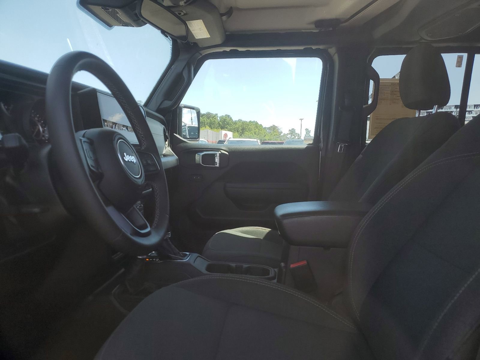Used 2025 Jeep Wrangler Unlimited Sport AWD/4WD image 8