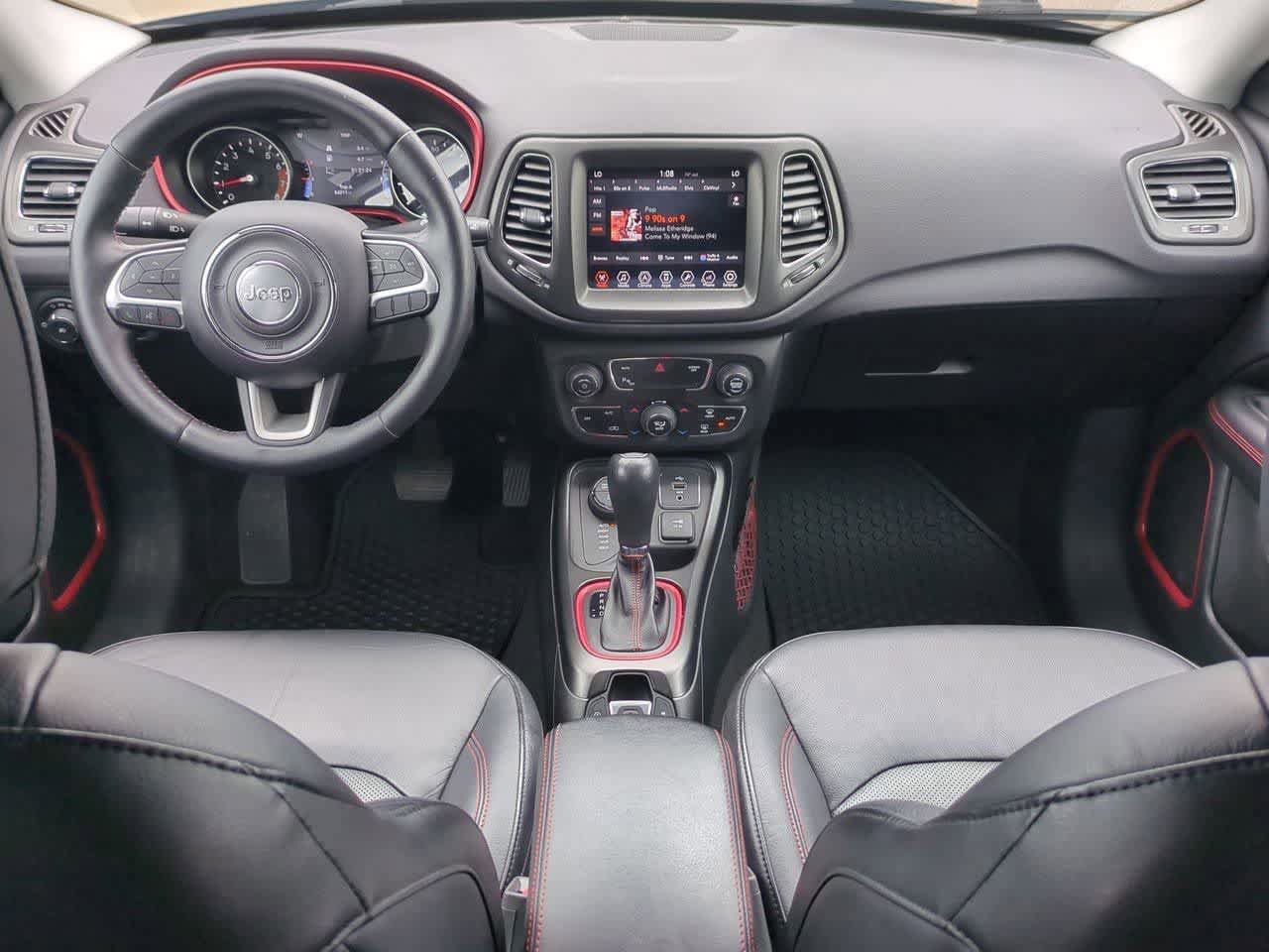Used 2017 Jeep Compass Trailhawk w/ Leather Interior Group AWD/4WD image 14